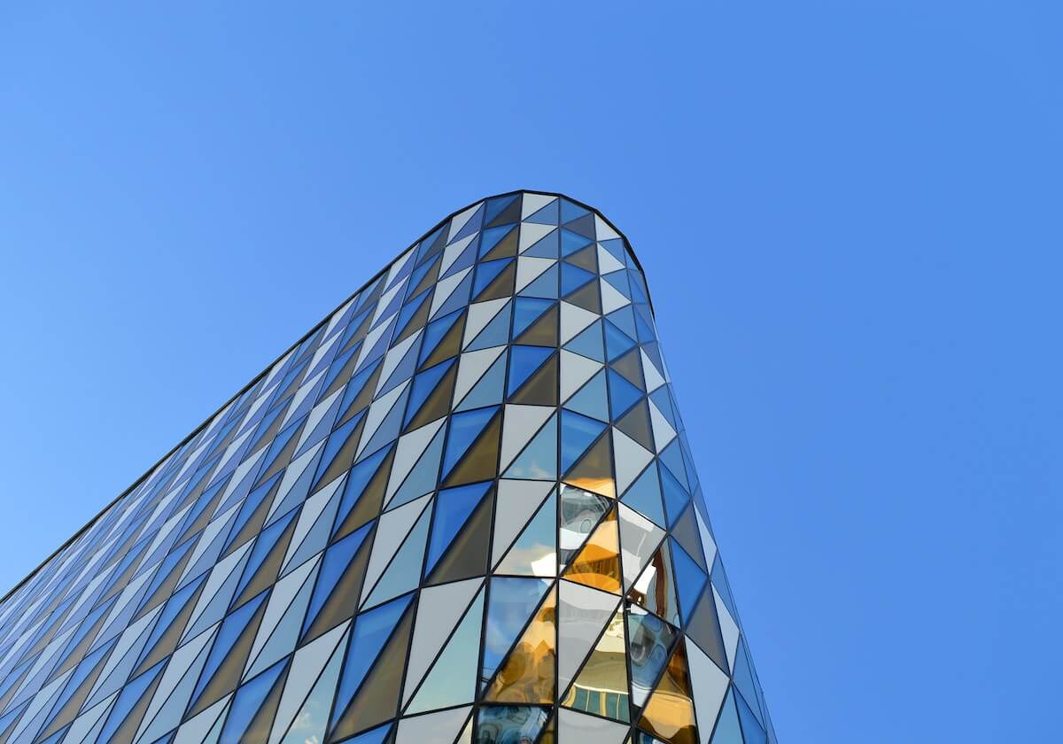 YY漫画读到这儿我会停一下：因为导语是不是先把结论塞给你不稳，所以先把证据逐条列出来